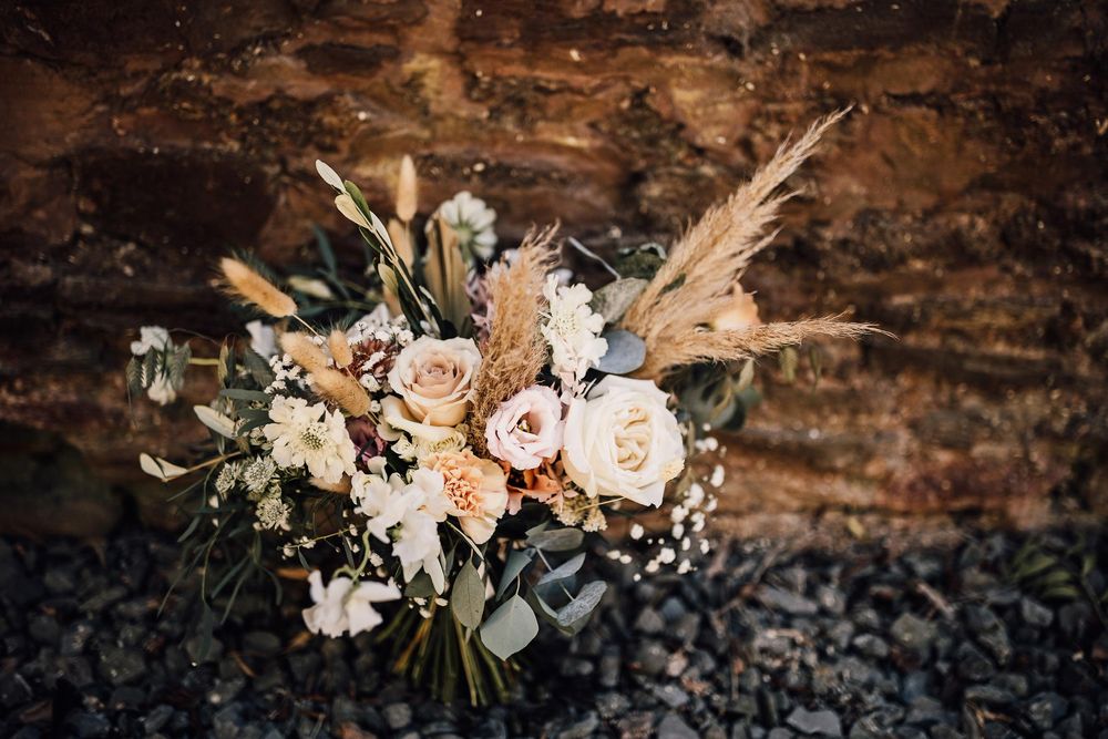 Send your wedding bouquet to us